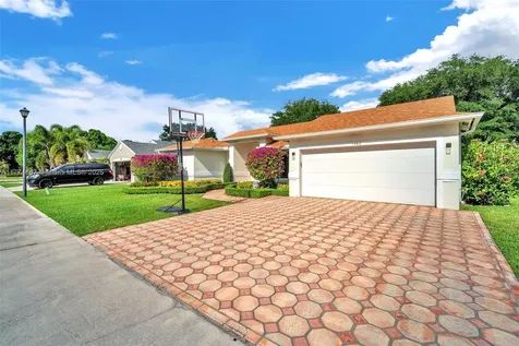 1482 SW 97th Lane Davie FL 33324