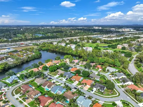 1482 SW 97th Lane Davie FL 33324