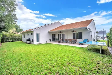 1482 SW 97th Lane Davie FL 33324