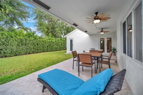 1482 SW 97th Lane Davie FL 33324