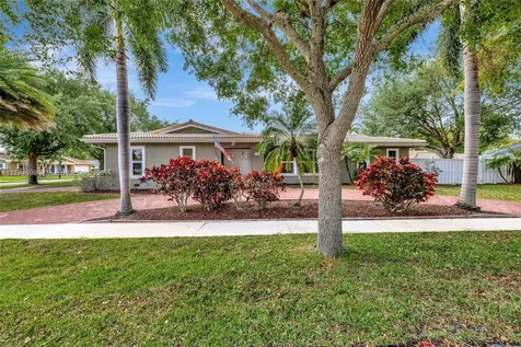 7200 NW 9th Street Plantation FL 33317