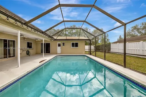 7200 NW 9th Street Plantation FL 33317
