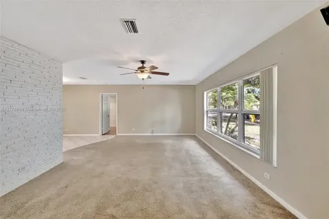 7200 NW 9th Street Plantation FL 33317