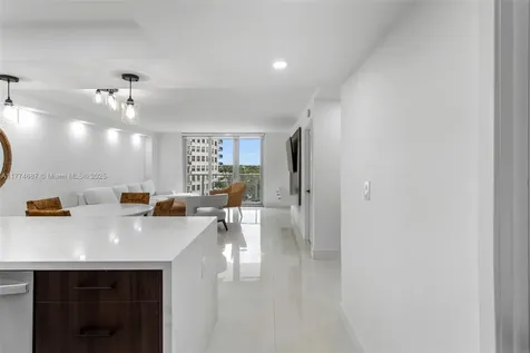 5701 Collins Avenue Miami Beach FL 33140