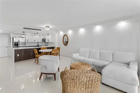 5701 Collins Avenue Miami Beach FL 33140