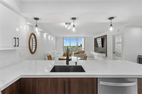 5701 Collins Avenue Miami Beach FL 33140