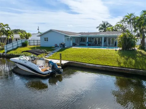 5981 SW 14th Street Plantation FL 33317