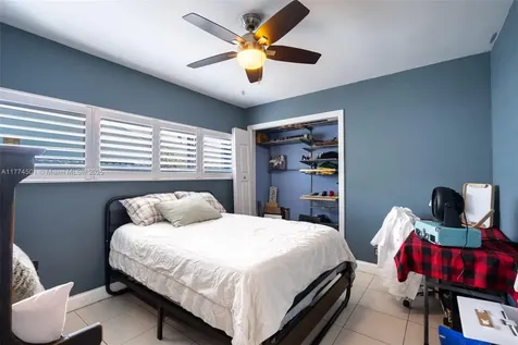 5981 SW 14th Street Plantation FL 33317