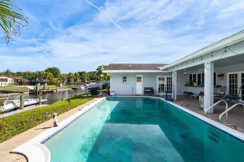 5981 SW 14th Street Plantation FL 33317