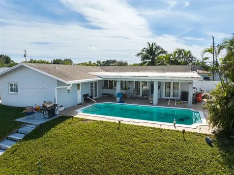 5981 SW 14th Street Plantation FL 33317