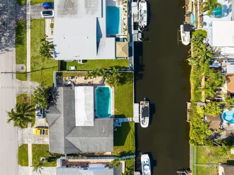 5981 SW 14th Street Plantation FL 33317