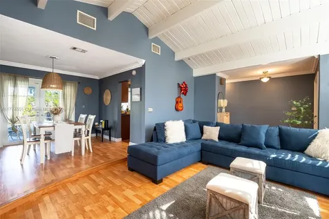 5981 SW 14th Street Plantation FL 33317
