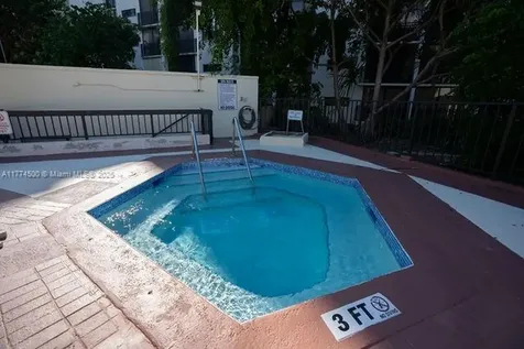 17021 N Bay Road Sunny Isles Beach FL 33160