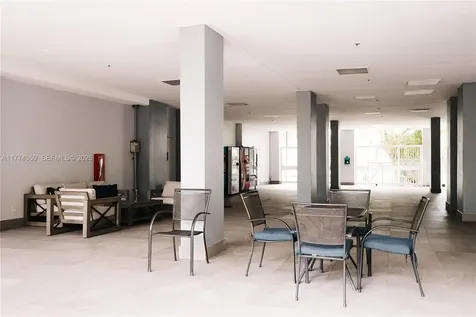 19390 Collins Avenue Sunny Isles Beach FL 33160