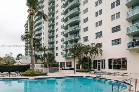 19390 Collins Avenue Sunny Isles Beach FL 33160