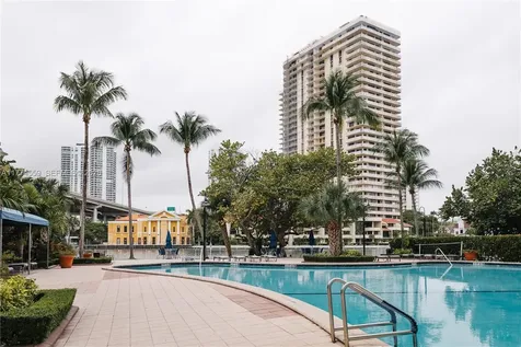 19390 Collins Avenue Sunny Isles Beach FL 33160