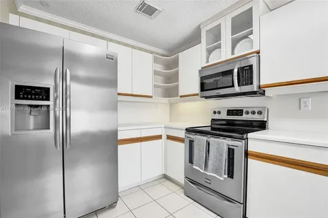 18960 NW 10th Terrace Pembroke Pines FL 33029