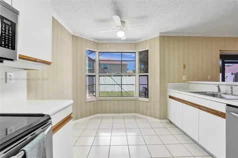 18960 NW 10th Terrace Pembroke Pines FL 33029