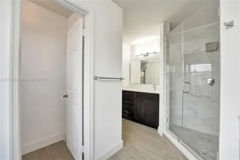 18960 NW 10th Terrace Pembroke Pines FL 33029