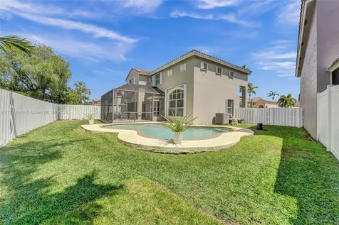 18960 NW 10th Terrace Pembroke Pines FL 33029