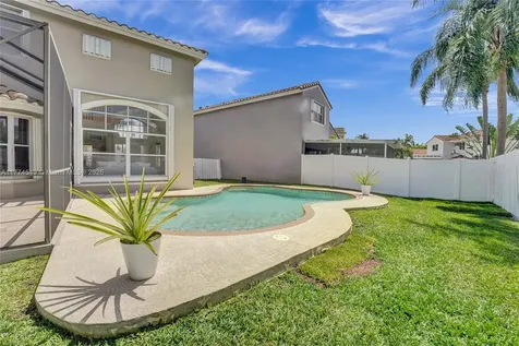 18960 NW 10th Terrace Pembroke Pines FL 33029