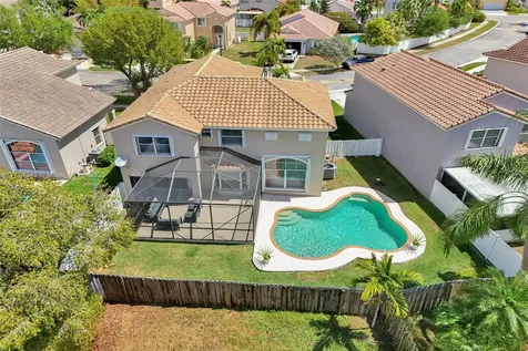18960 NW 10th Terrace Pembroke Pines FL 33029