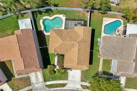 18960 NW 10th Terrace Pembroke Pines FL 33029