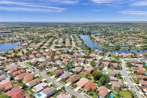 18960 NW 10th Terrace Pembroke Pines FL 33029