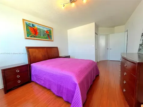 1625 Kennedy Causeway North Bay Village FL 33141