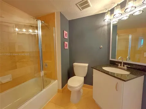 1625 Kennedy Causeway North Bay Village FL 33141