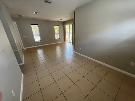 3982 NE 12th Drive Homestead FL 33033