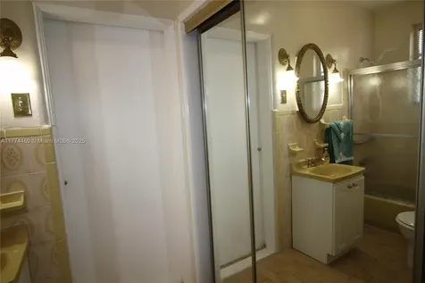 870 NW 14th Court Miami FL 33125