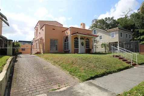870 NW 14th Court Miami FL 33125