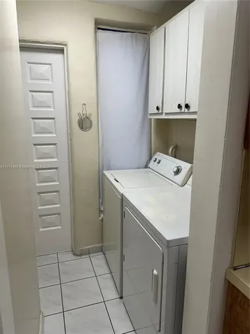 870 NW 14th Court Miami FL 33125