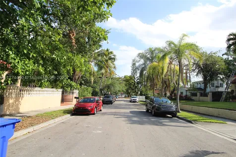 870 NW 14th Court Miami FL 33125