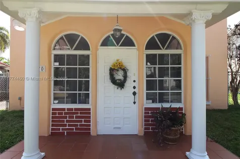 870 NW 14th Court Miami FL 33125