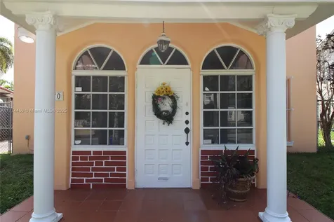 870 NW 14th Court Miami FL 33125