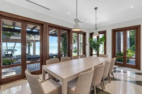 9 Harbor Point Key Biscayne FL 33149