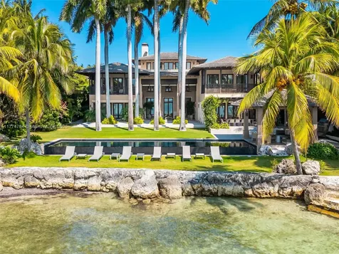 9 Harbor Point Key Biscayne FL 33149