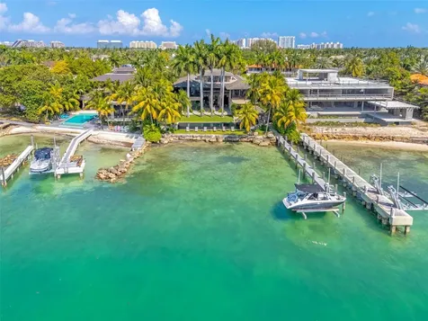 9 Harbor Point Key Biscayne FL 33149