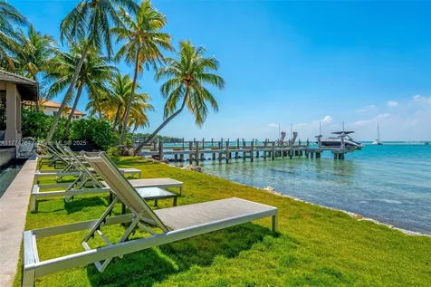 9 Harbor Point Key Biscayne FL 33149