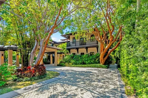 9 Harbor Point Key Biscayne FL 33149