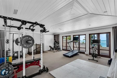 9 Harbor Point Key Biscayne FL 33149