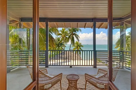 9 Harbor Point Key Biscayne FL 33149