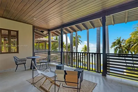 9 Harbor Point Key Biscayne FL 33149