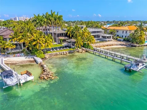 9 Harbor Point Key Biscayne FL 33149