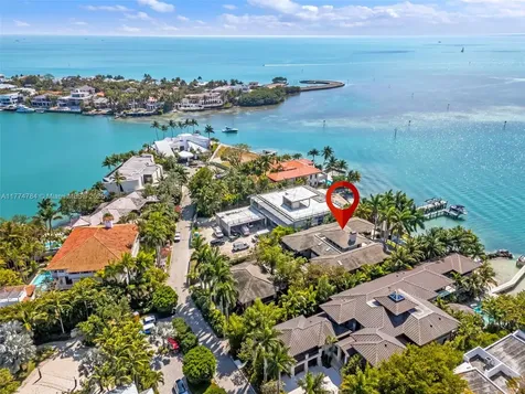 9 Harbor Point Key Biscayne FL 33149