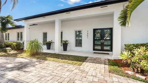 7501 SW 174th Street Palmetto Bay FL 33157