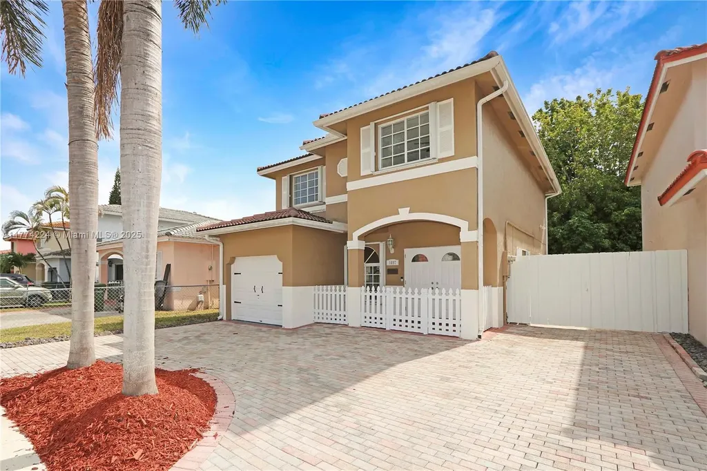 1097 SE 13th Terrace Homestead FL 33035