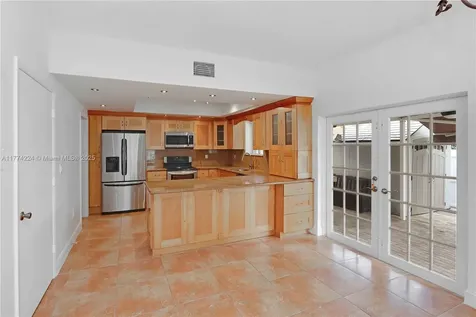1097 SE 13th Terrace Homestead FL 33035